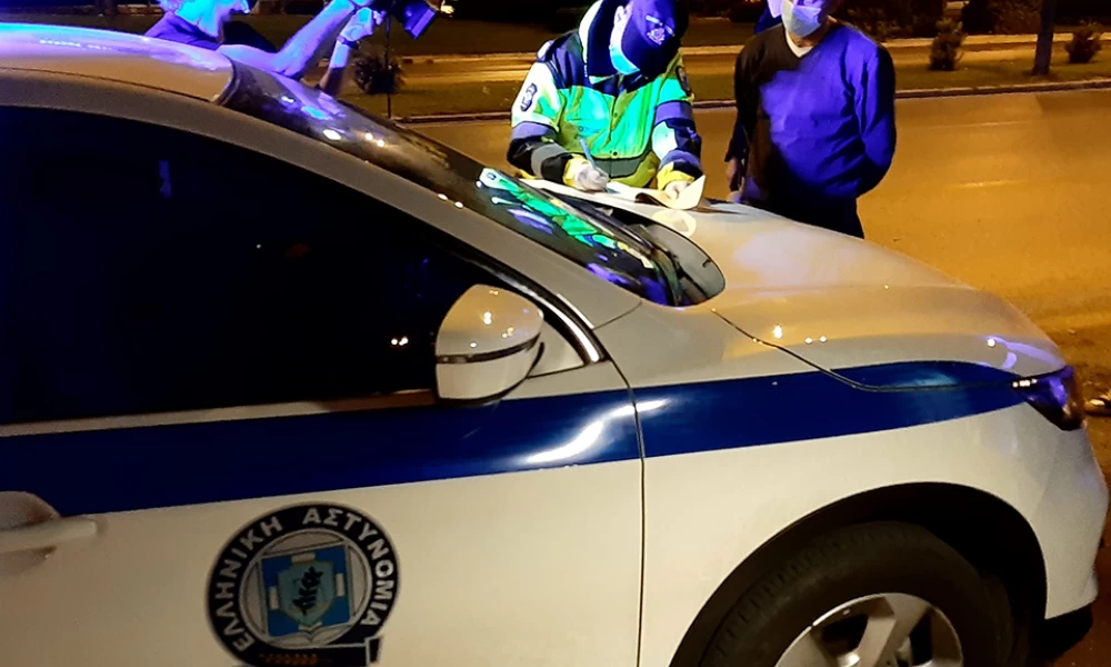 ΕΛ.ΑΣ: "Βροχή" προστίμων και συλλήψεων για παραβιάσεις του lockdown